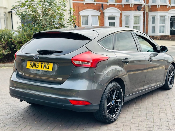 Used Ford Focus 2015 for sale - 76206131: Photo 3
