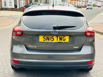 Used Ford Focus 2015 for sale - 76206131: Photo 4