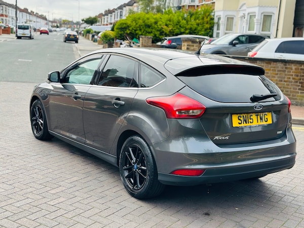 Used Ford Focus 2015 for sale - 76206131: Photo 5
