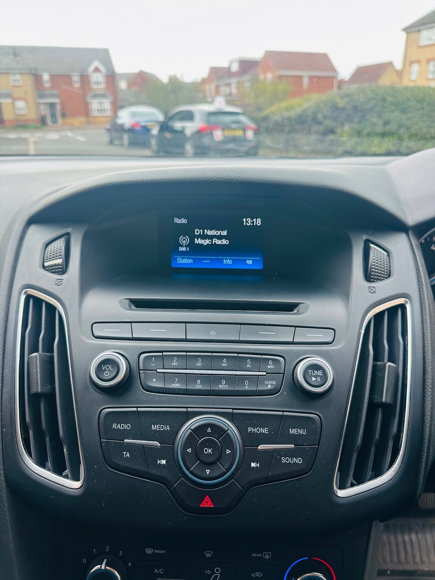 Used Ford Focus 2015 for sale - 76542930: Photo 12