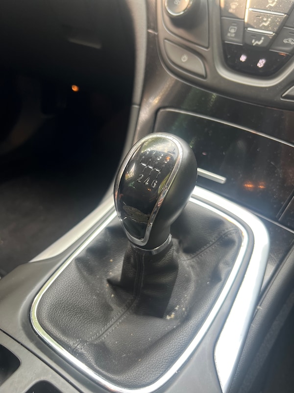 Used Vauxhall Insignia 2015 for sale - 76104749: Photo 16