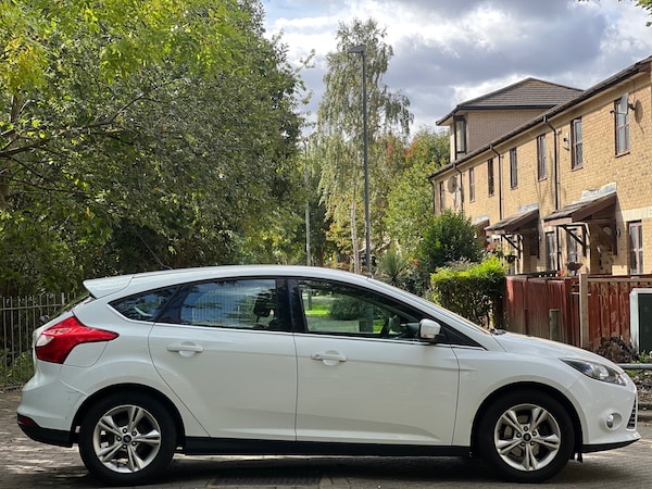 Used Ford Focus 2014 for sale - 76177464: Photo 4