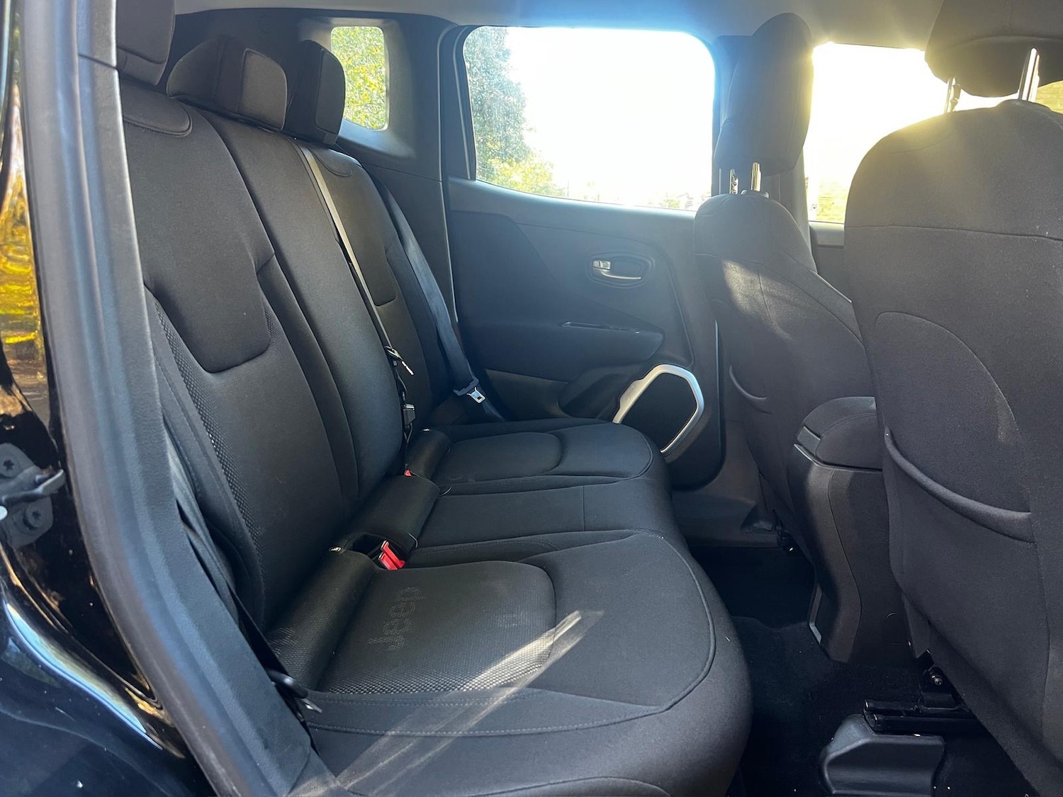 Used Jeep Renegade 2015 for sale - 76470917: Photo 12