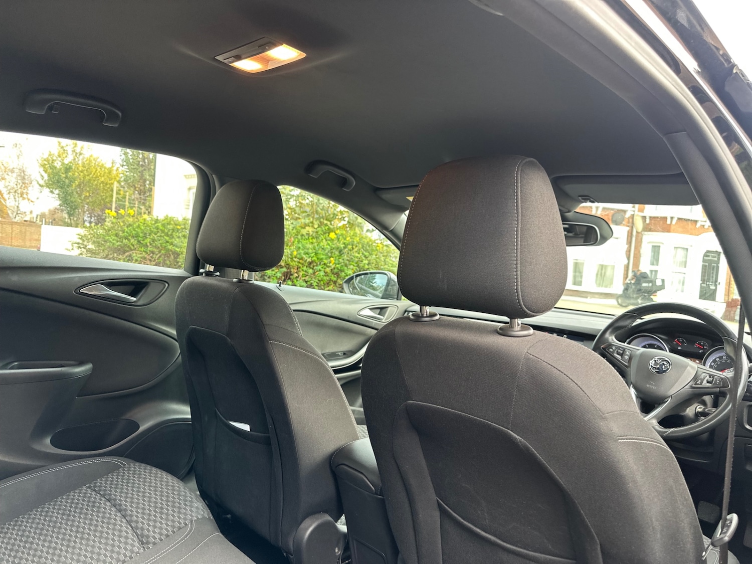 Used Vauxhall Astra 2016 for sale - 76518517: Photo 9