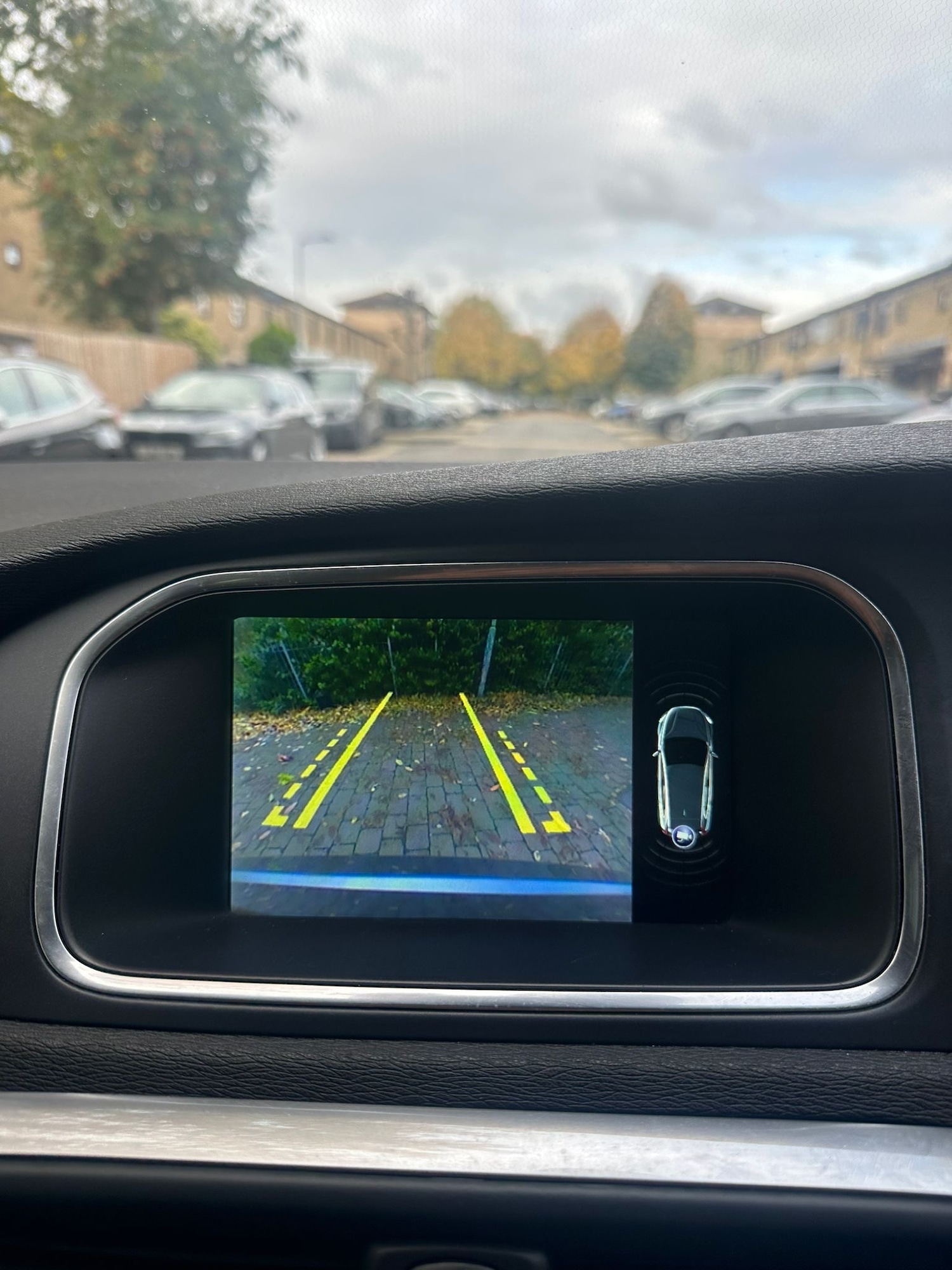 Used Volvo V40 2015 for sale - 76355279: Photo 18