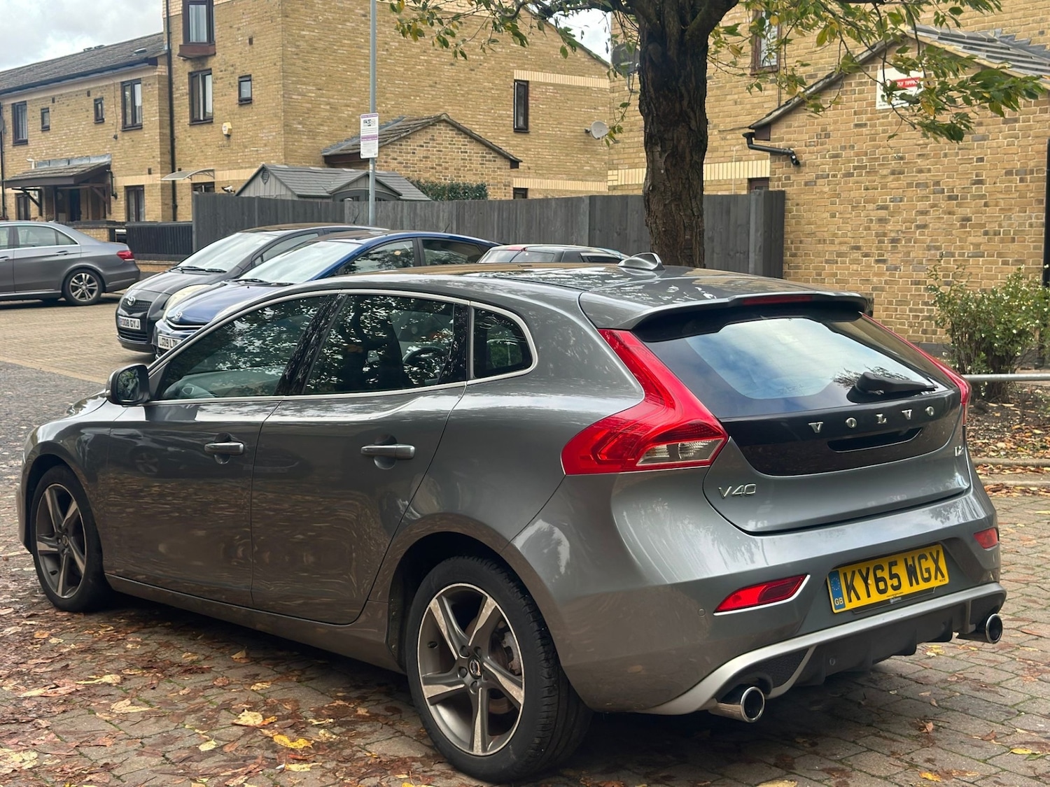Used Volvo V40 2015 for sale - 76355279: Photo 7