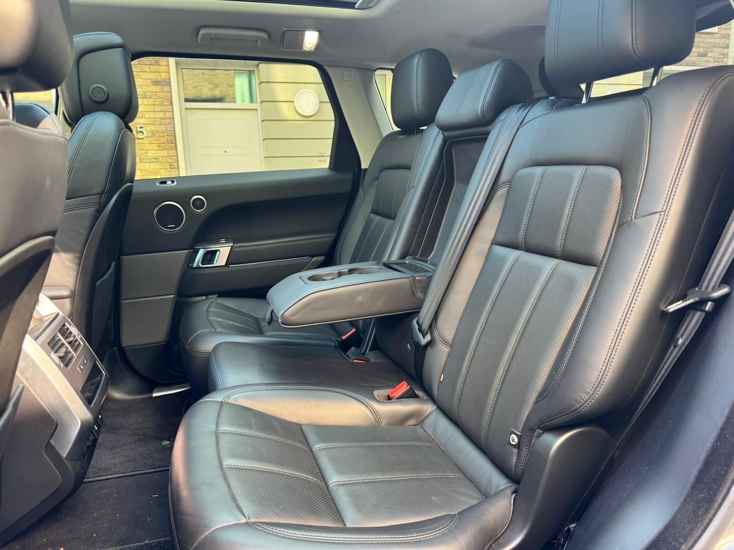 Used Land Rover Range Rover Sport 2018 for sale - 76287379: Photo 12