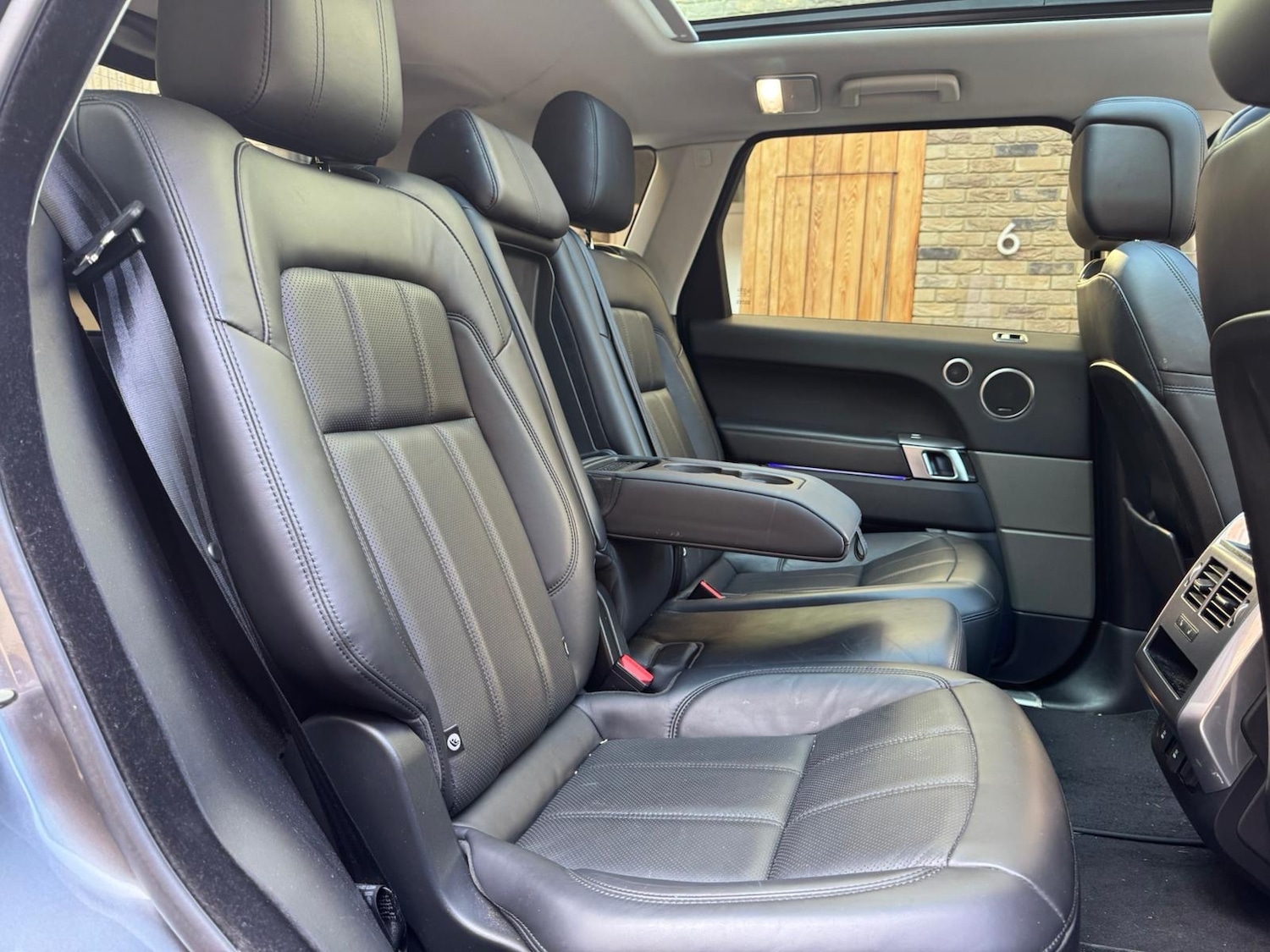 Used Land Rover Range Rover Sport 2018 for sale - 76287379: Photo 13