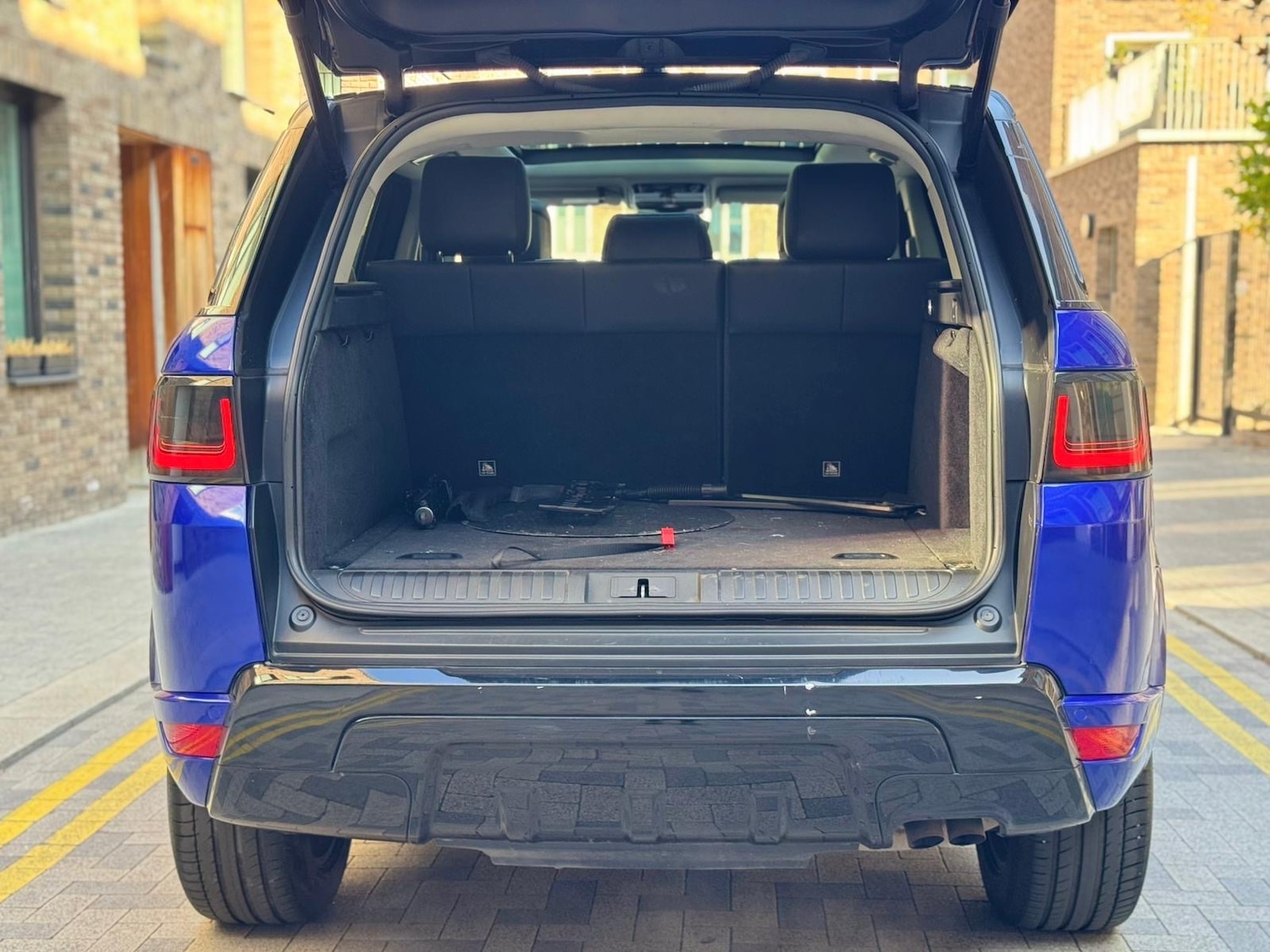 Used Land Rover Range Rover Sport 2018 for sale - 76287379: Photo 7