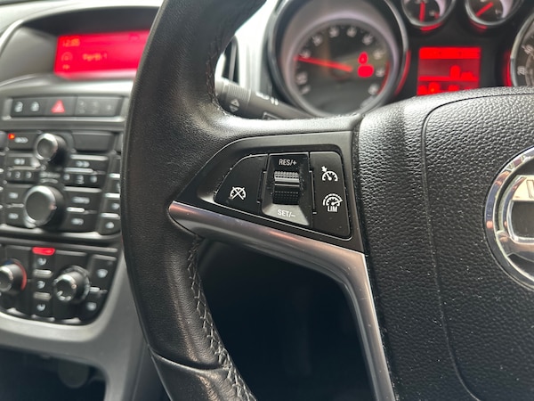 Used Vauxhall Astra GTC 2015 for sale - 76098069: Photo 16