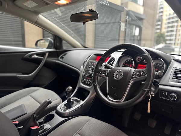 Used Vauxhall Astra GTC 2015 for sale - 76098069: Photo 7