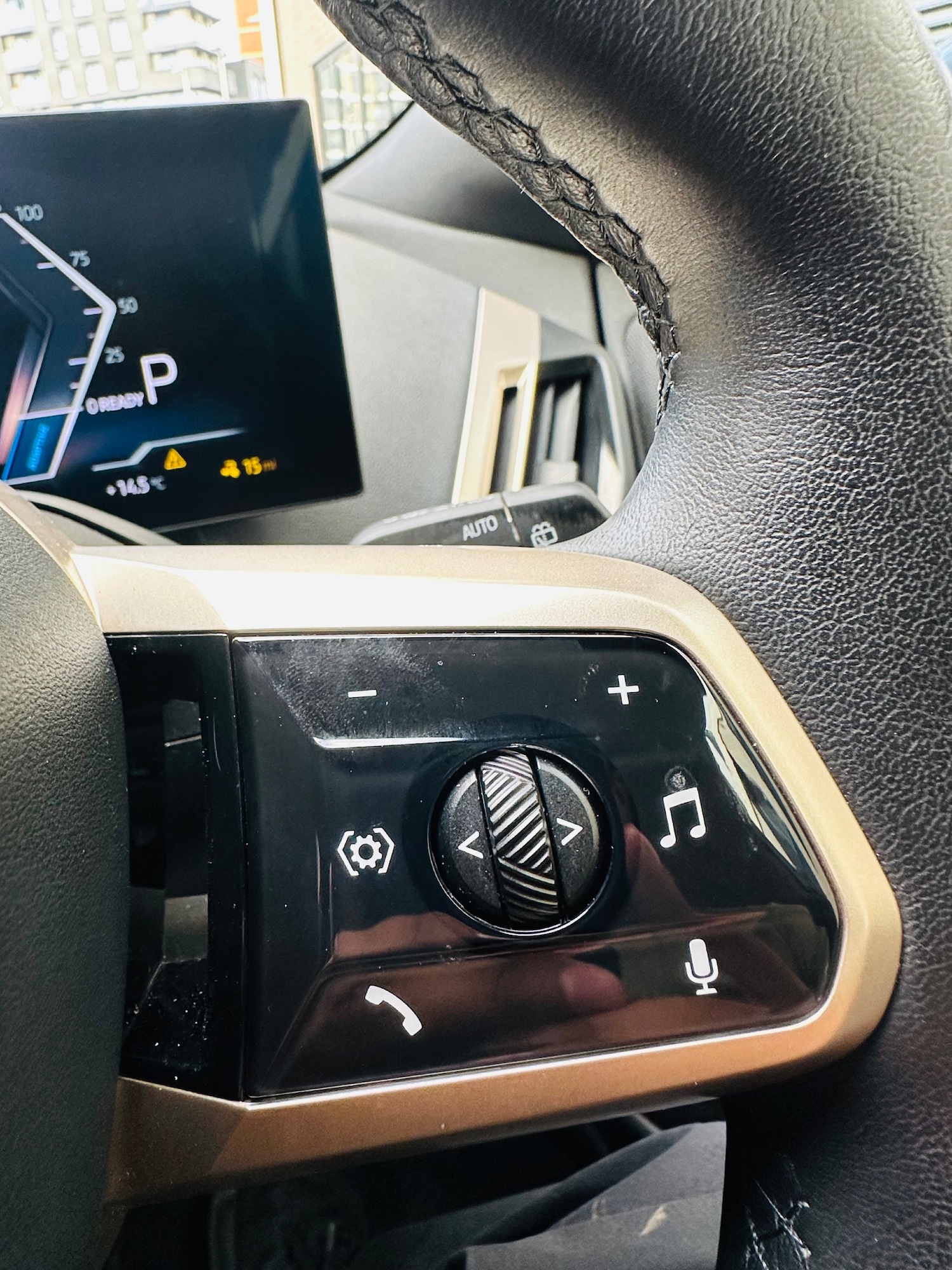 Used BMW iX 2023 for sale - 76526541: Photo 27