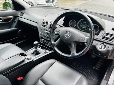 Used Mercedes-Benz C Class 2010 for sale - 76353395: Photo 6