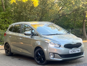 Kia - Carens
