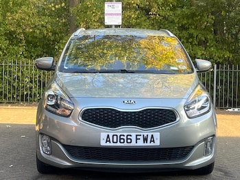 Used Kia Carens 2016 for sale - 76249336: Photo 2
