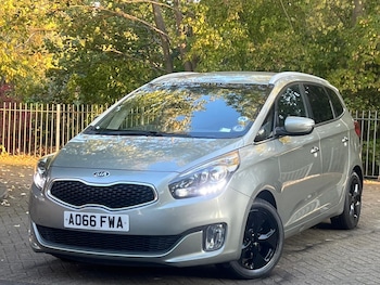 Used Kia Carens 2016 for sale - 76249336: Photo 3