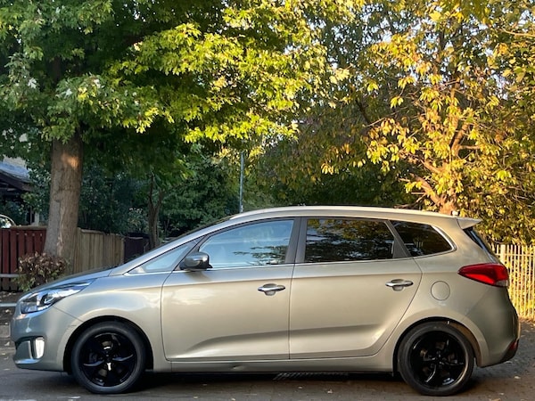 Used Kia Carens 2016 for sale - 76249336: Photo 4