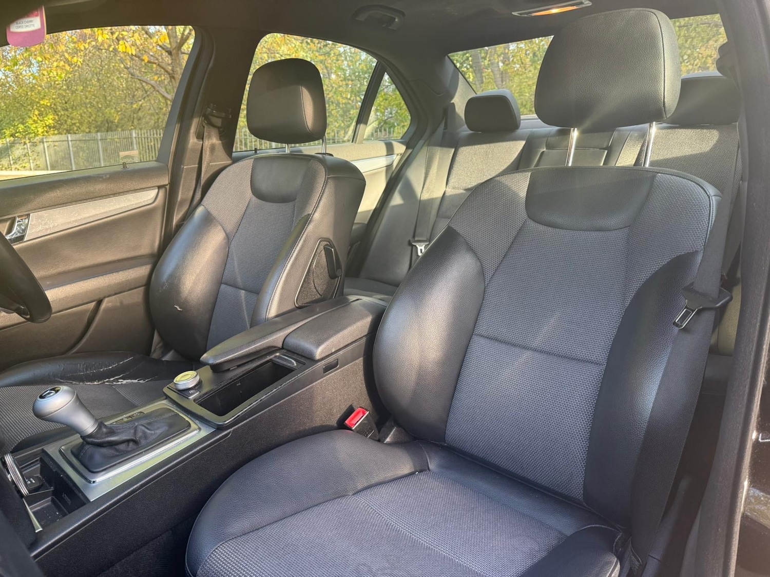 Used Mercedes-Benz C Class 2010 for sale - 76401792: Photo 10