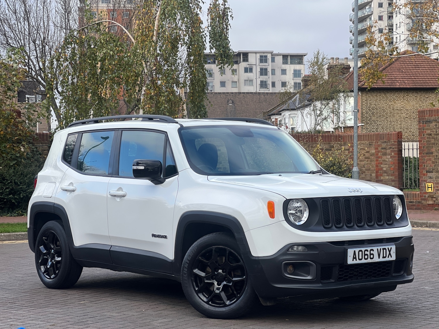 Used Jeep Renegade 2016 for sale - 76518470: Photo 3