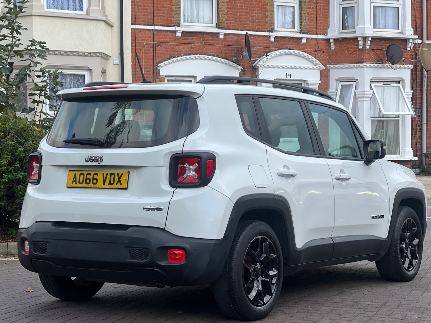 Used Jeep Renegade 2016 for sale - 76518470: Photo 4