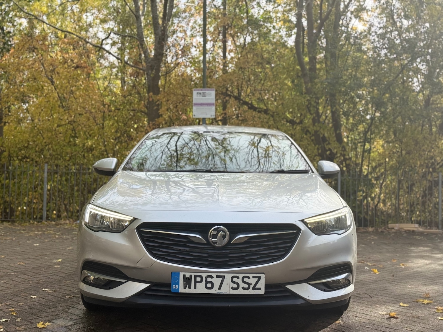 Used Vauxhall Insignia 2017 for sale - 76412672: Photo 2