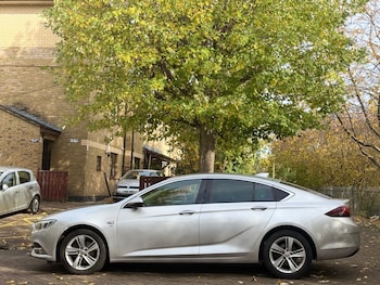 Used Vauxhall Insignia 2017 for sale - 76412672: Photo