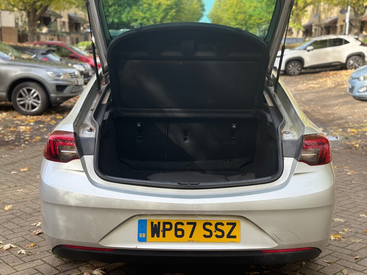 Used Vauxhall Insignia 2017 for sale - 76412672: Photo 8