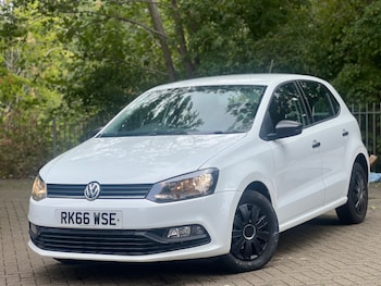 Used Volkswagen Polo 2016 for sale - 76026895: Photo