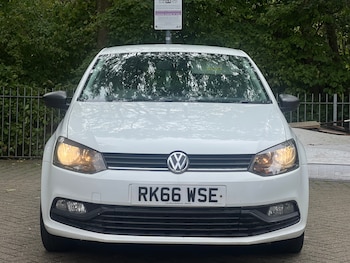 Used Volkswagen Polo 2016 for sale - 76026895: Photo