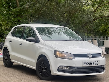 Used Volkswagen Polo 2016 for sale - 76026895: Photo