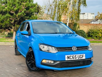 Used Volkswagen Polo 2015 for sale - 76554108: Photo