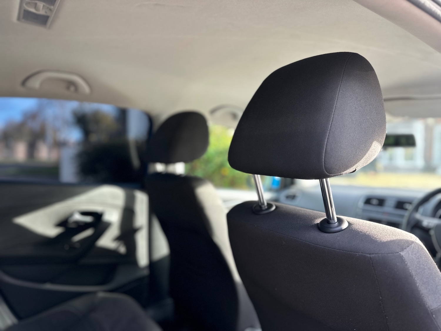 Used Volkswagen Polo 2015 for sale - 76554108: Photo 9