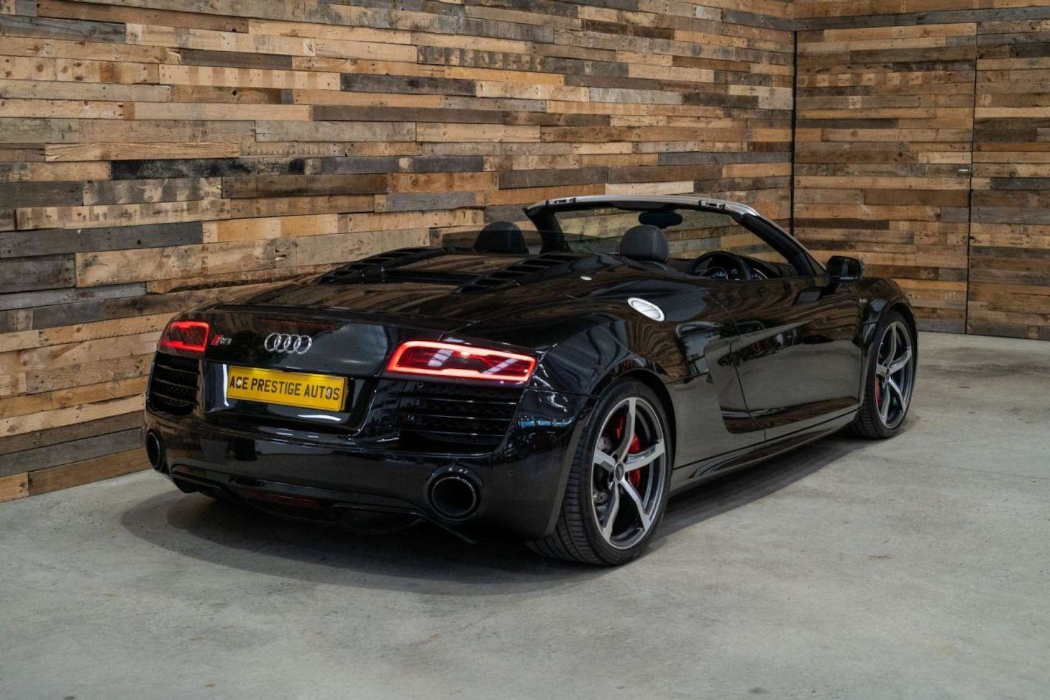 Used Audi R8 2015 for sale - 76372236: Photo 11