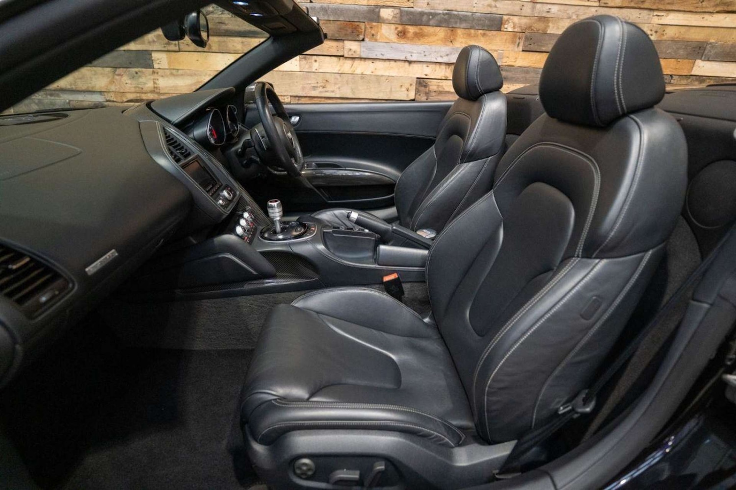 Used Audi R8 2015 for sale - 76372236: Photo 18