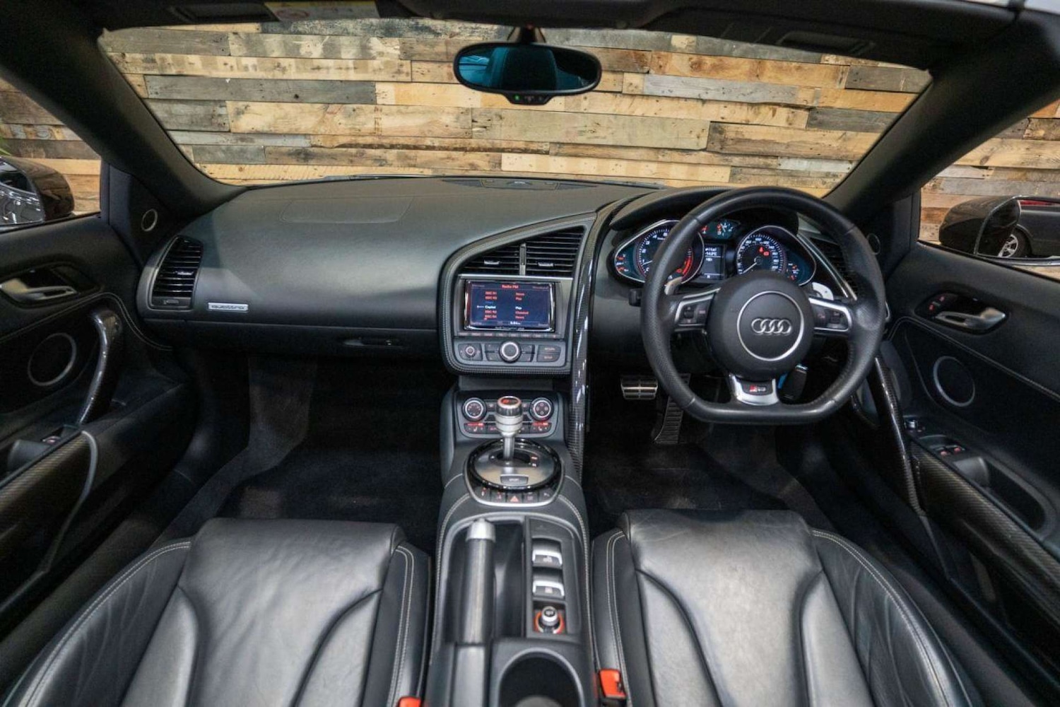 Used Audi R8 2015 for sale - 76372236: Photo 24