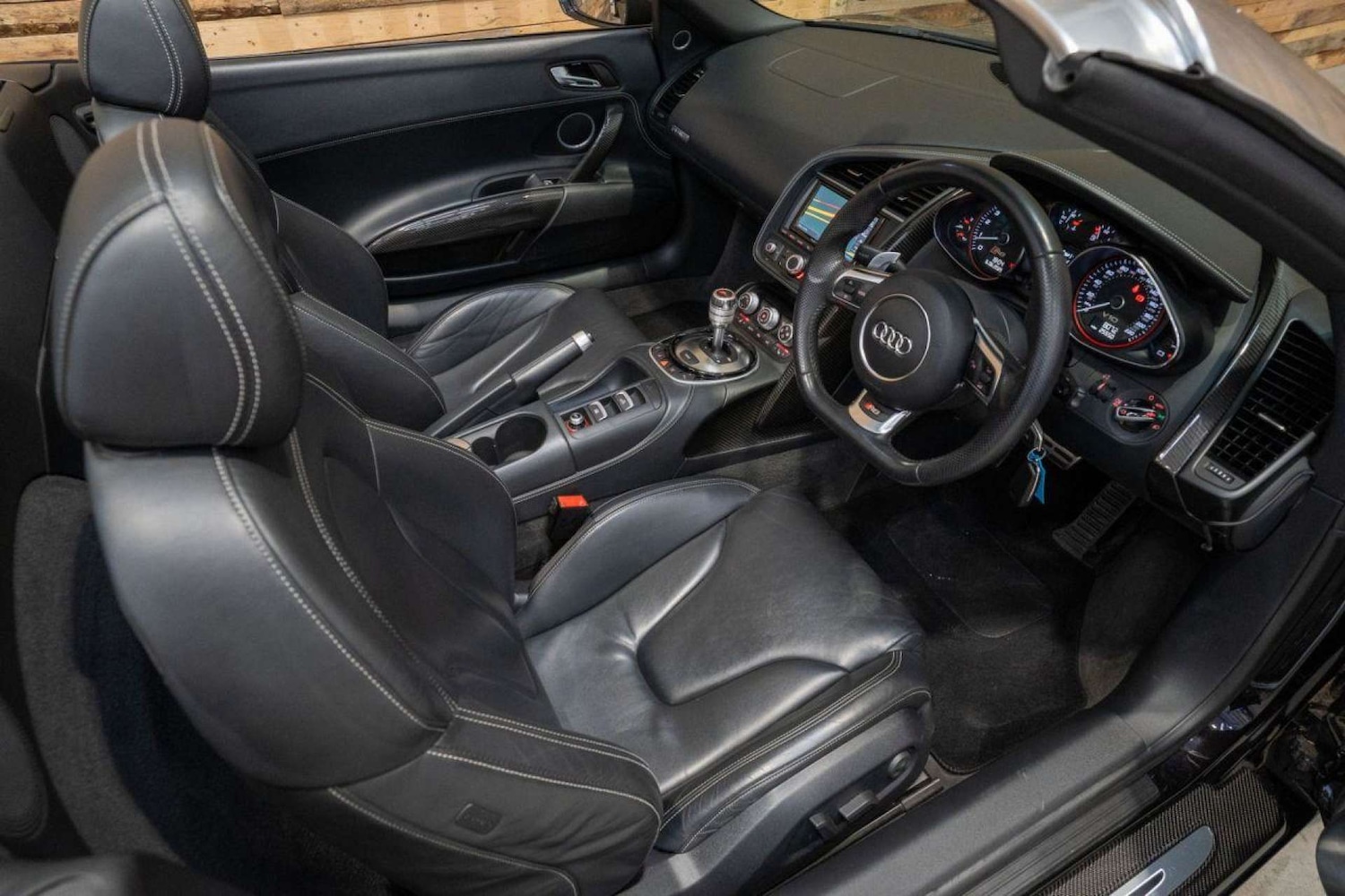 Used Audi R8 2015 for sale - 76372236: Photo 26