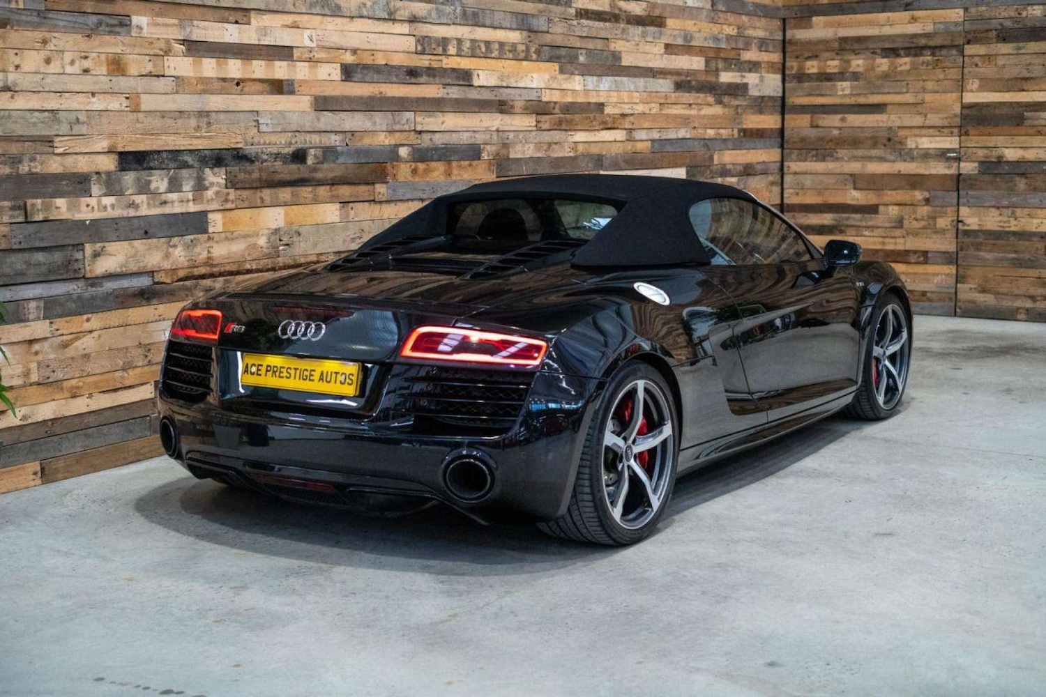 Used Audi R8 2015 for sale - 76372236: Photo 42