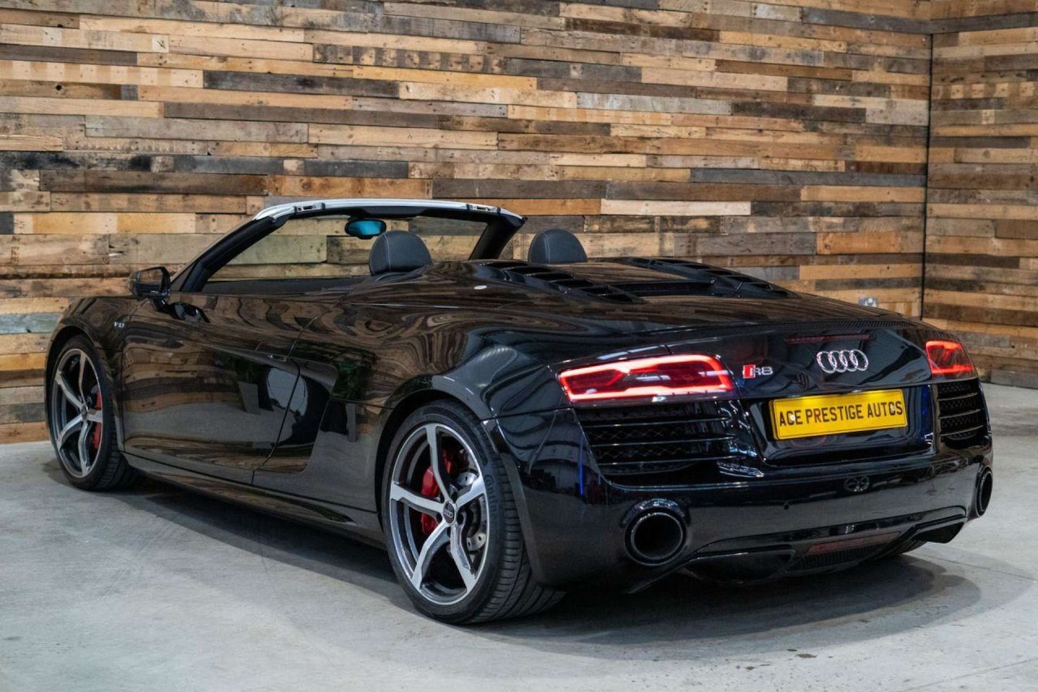 Used Audi R8 2015 for sale - 76372236: Photo 9