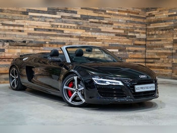 2015 - 5.2 FSI V10 Spyder 2dr Petrol S Tronic quattro Euro 5 (525 ps)