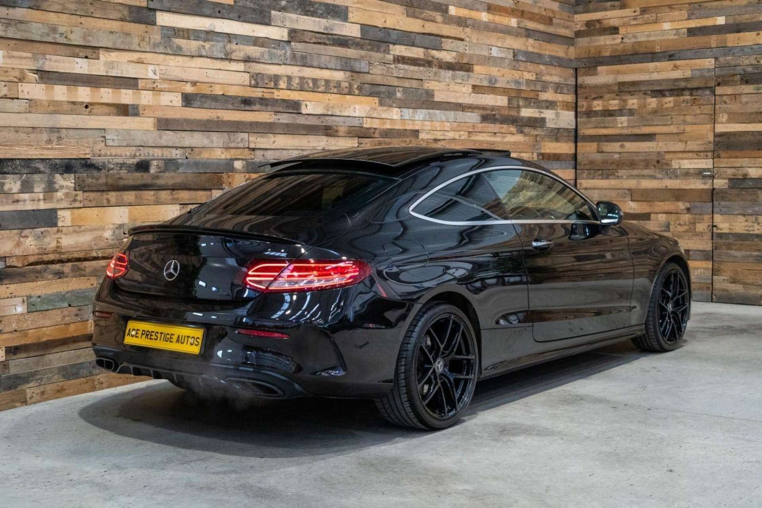 Used Mercedes-Benz C Class 2016 for sale - 77632193: Photo 11