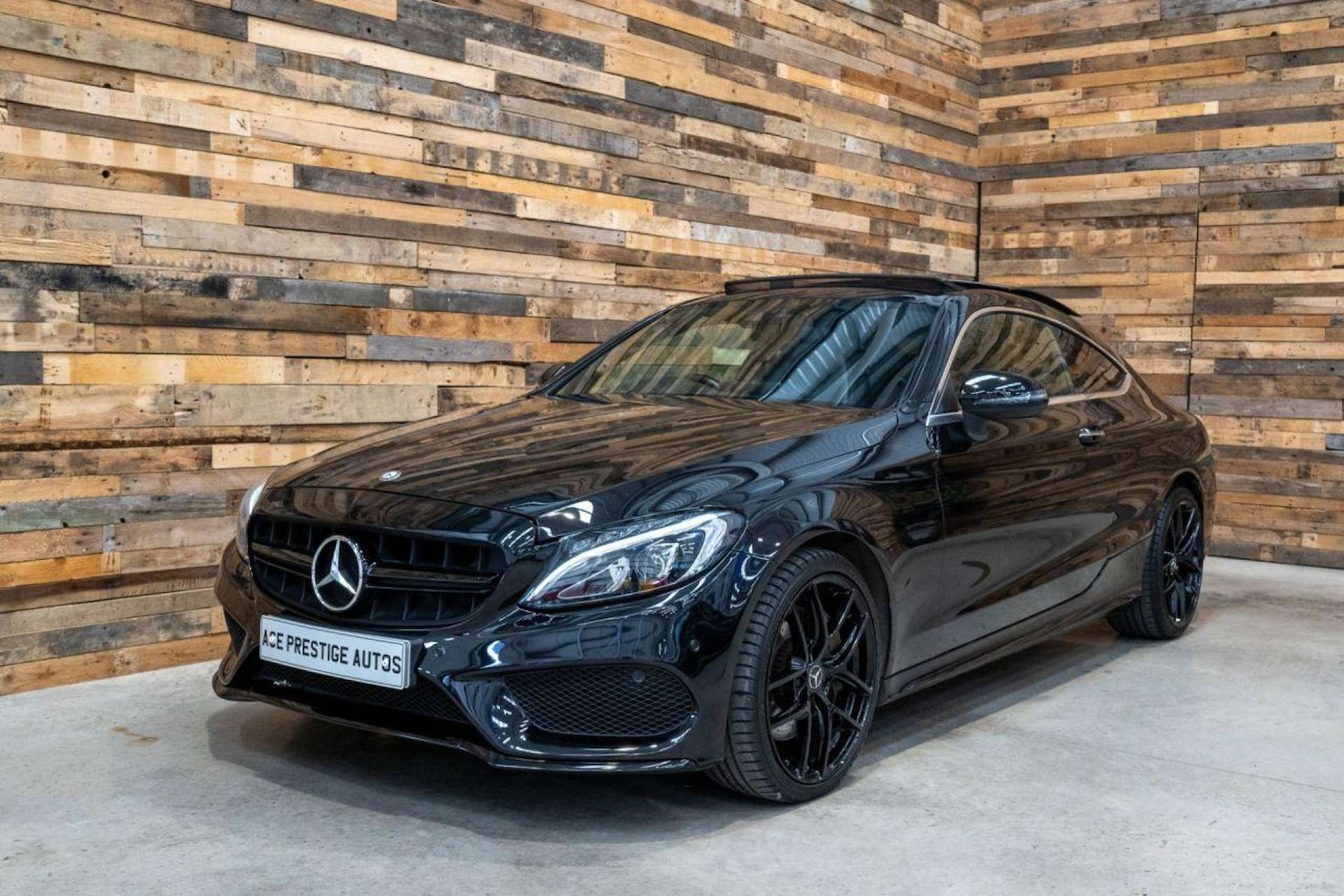 Used Mercedes-Benz C Class 2016 for sale - 77632193: Photo 5