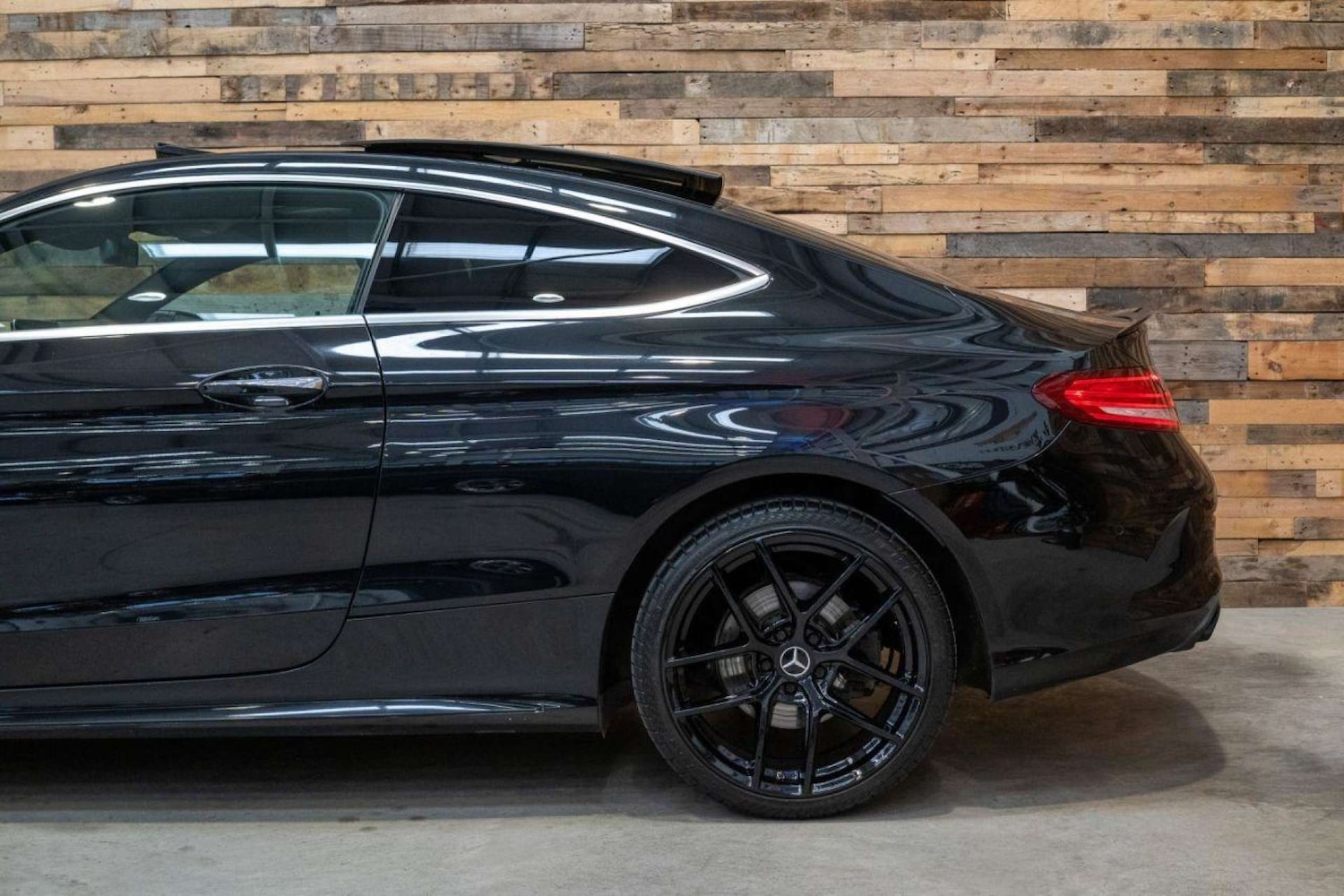 Used Mercedes-Benz C Class 2016 for sale - 77632193: Photo 8