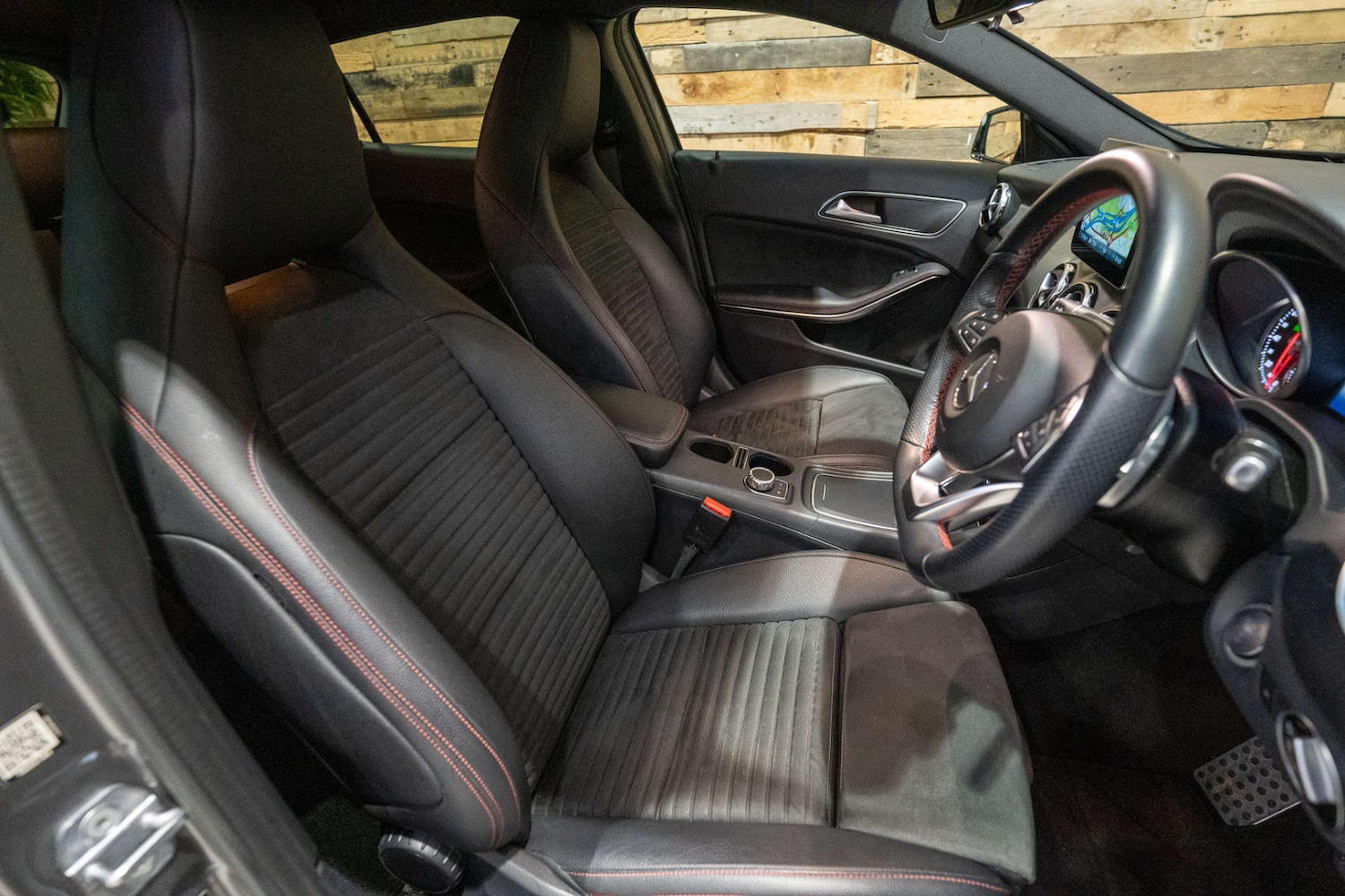 Used Mercedes-Benz GLA 2019 for sale - 76588729: Photo 3