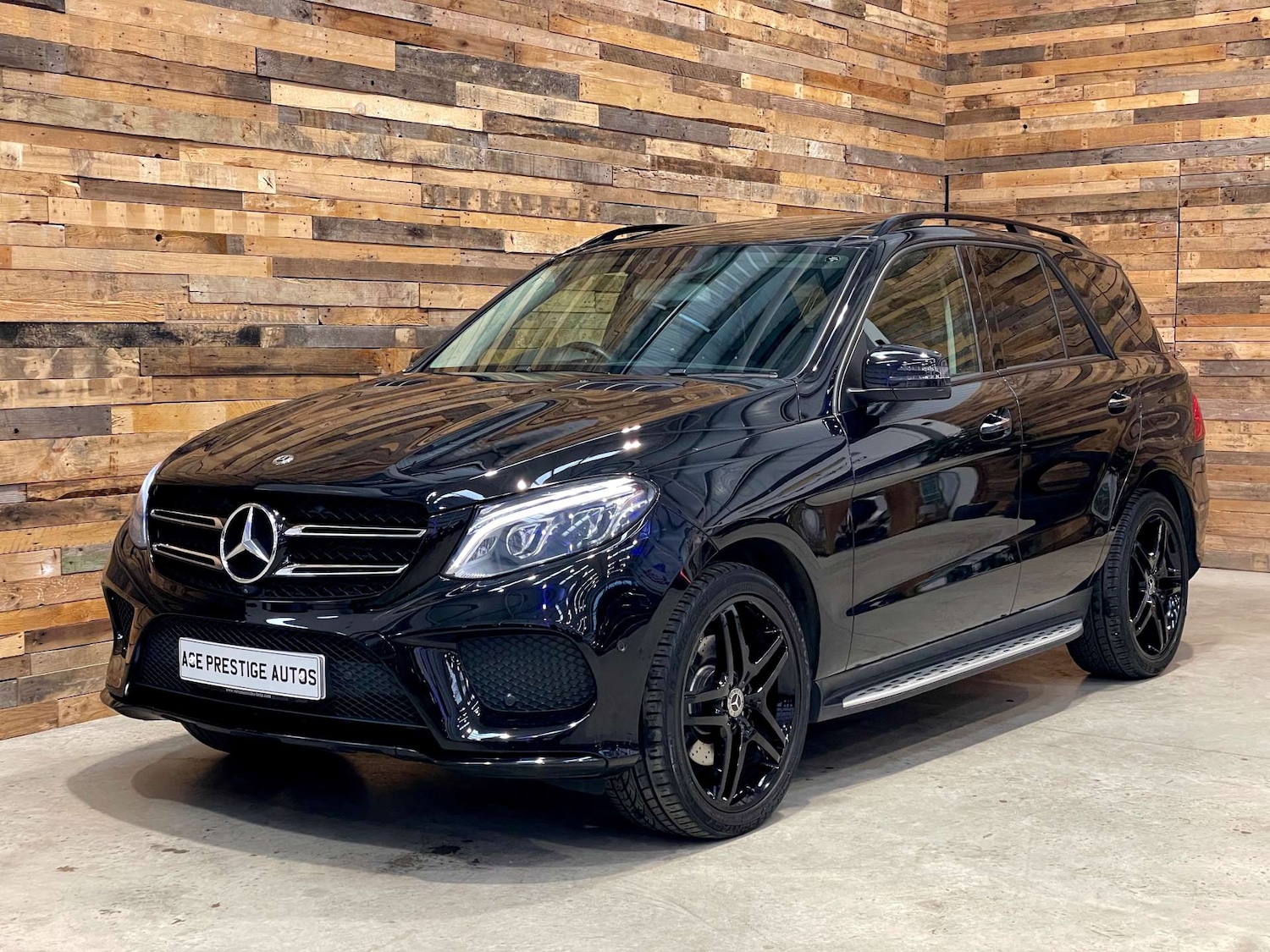 Used Mercedes-Benz GLE 2017 for sale - 77555441: Photo 5