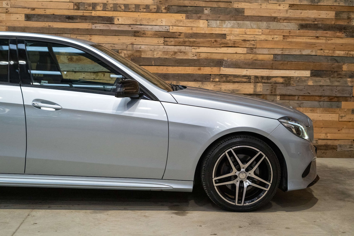 Used Mercedes-Benz E-Class 2015 for sale - 76162633: Photo 14