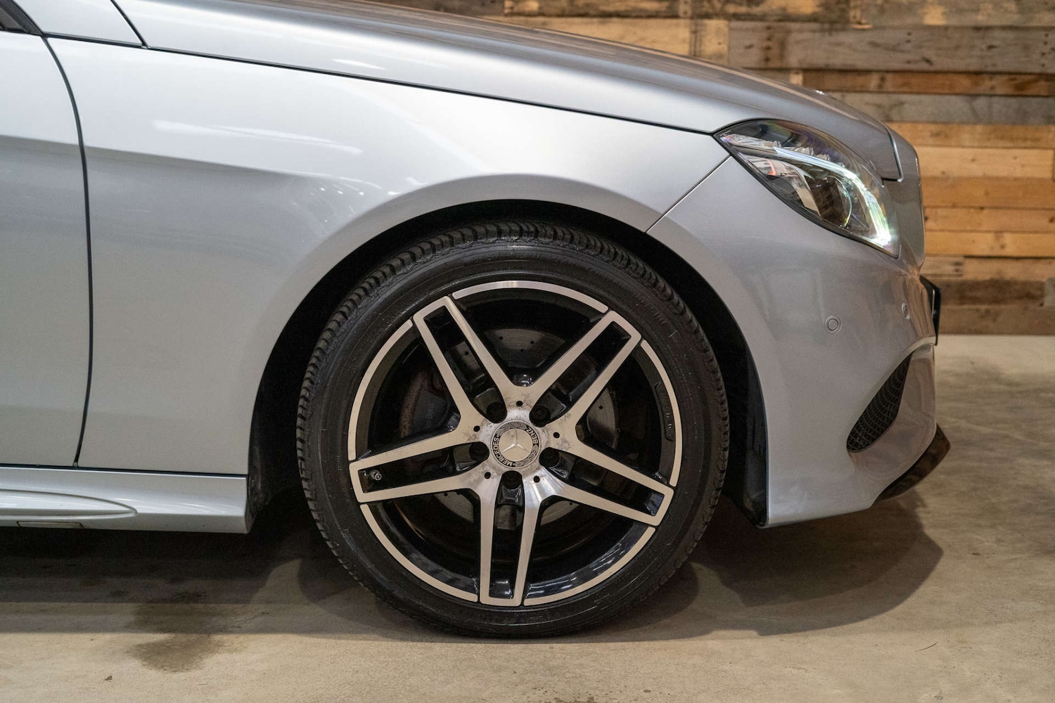 Used Mercedes-Benz E-Class 2015 for sale - 76162633: Photo 16
