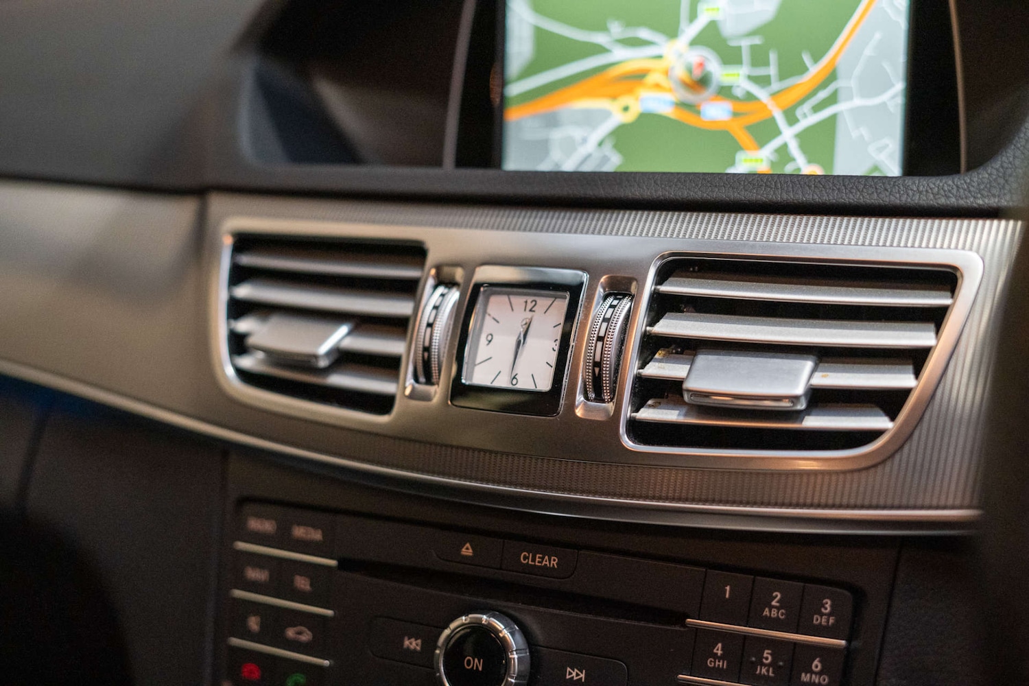 Used Mercedes-Benz E-Class 2015 for sale - 76162633: Photo 26