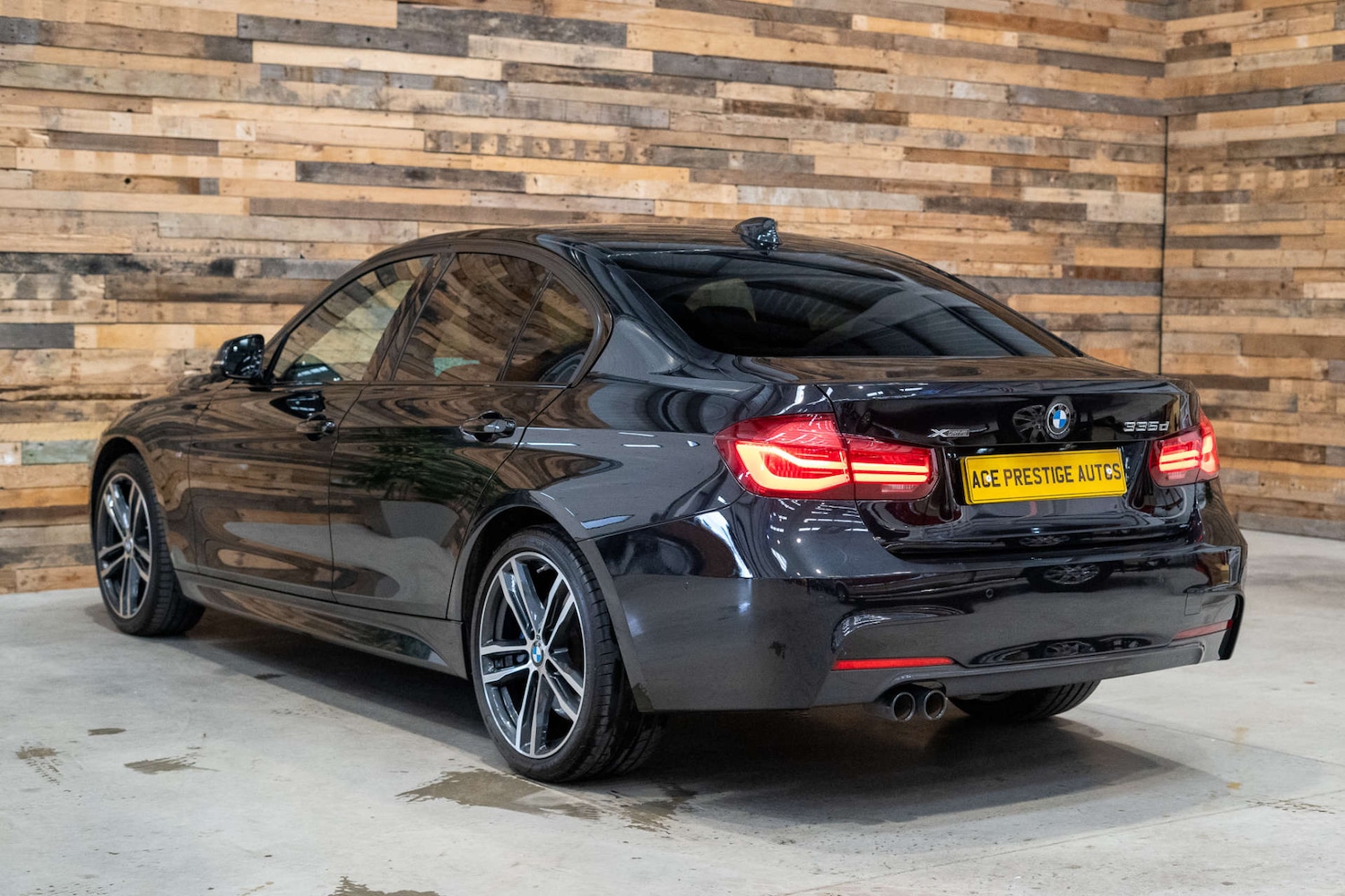 Used BMW 3 Series 2018 for sale - 76509339: Photo 2