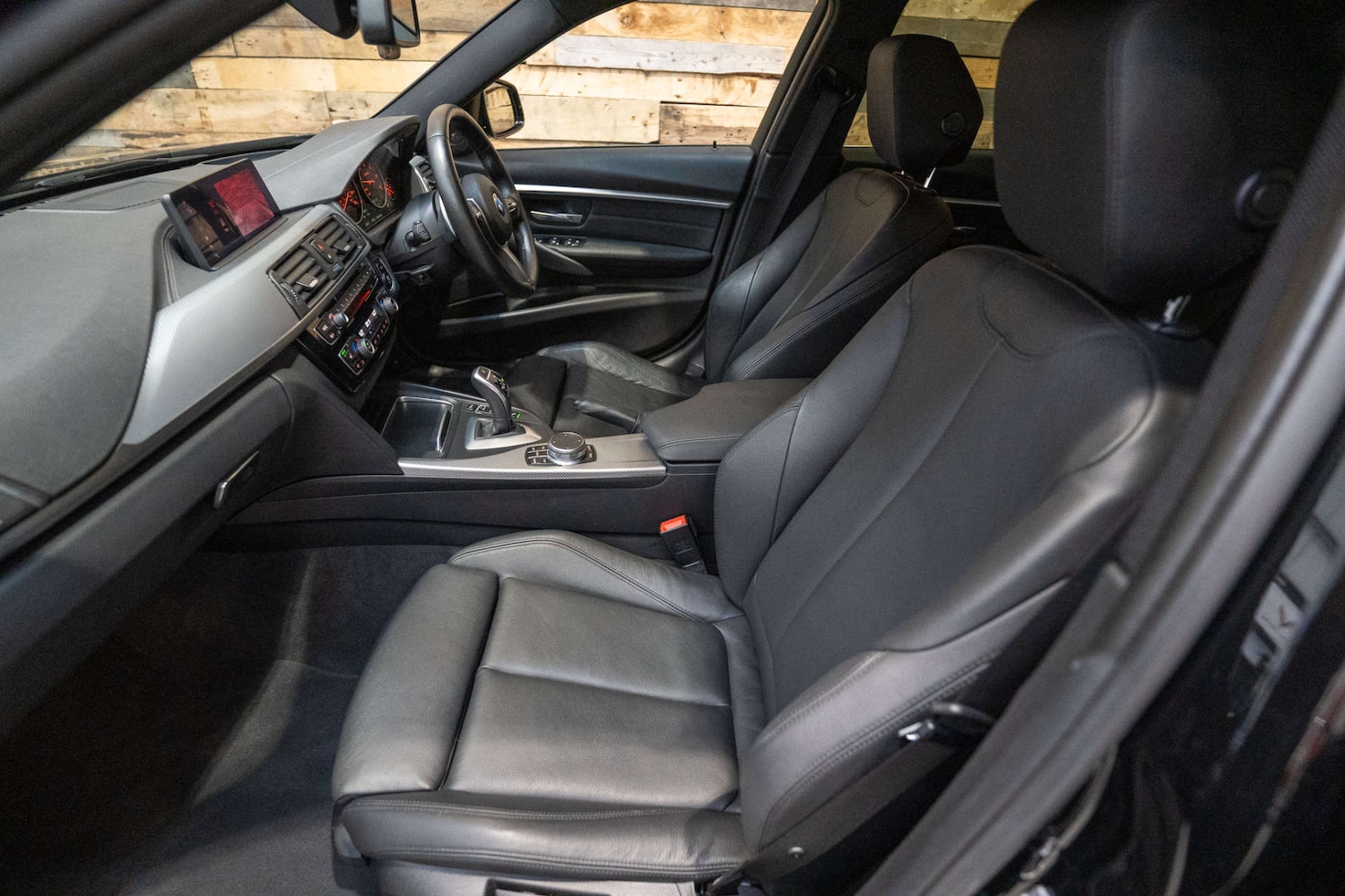 Used BMW 3 Series 2018 for sale - 76509339: Photo 26