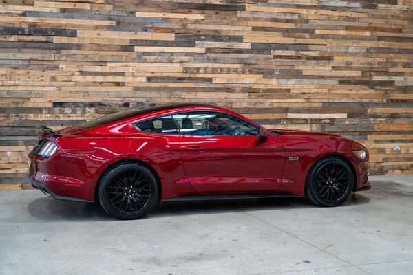 Used Ford Mustang 2017 for sale - 76278560: Photo 14